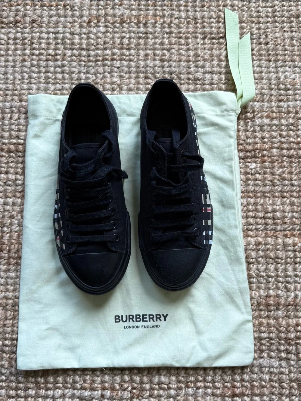 Burberry Larkhall Low-Top Black Canvas Sneakers - Pristine Condition - Picture 2 of 13